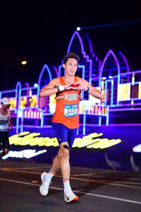 BIB: 422
                            <button type="button" onclick="openModal(22859489)" class="btn btn-primary btn-sm float-right btn-popup" data-toggle="modal" data-target=".modal-high-quality">
                        <i class="fas fa-shopping-cart"></i> Add to Cart
                    </button>
                                            <button type="button" onclick="isThisMe(22859489, true)" class="btn btn-success btn-sm float-right btn-popup btn-isme hidden" data-toggle="tooltip" data-placement="bottom" title="นี่คือรูปของคุณใช่ไหม คลิกที่นี่เพื่อเอาเข้าอัลบั้ม">
                        <i class="fas fa-plus"></i> Add to album
                    </button>
                    <button type="button" onclick="isThisMe(22859489, false)" class="btn btn-warning btn-sm float-right btn-popup btn-isnotme hidden">
                        <i class="fas fa-ban"></i> Remove from album
                    </button>